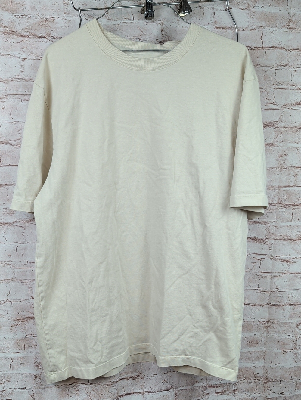 Lululemon Cream Crew Neck T-Shirt Medium